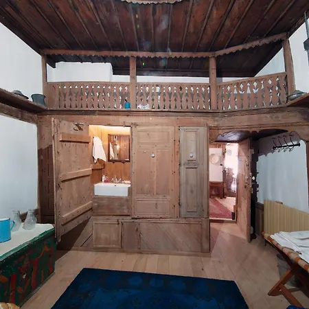 Oda ve Kahvaltı Yeniceri Ahmet Aga Konagi Antalya