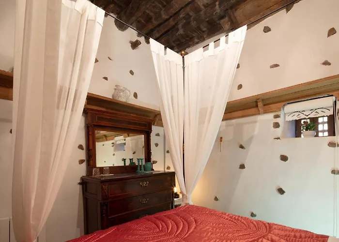 فندق مبيت وإفطار Yeniceri Ahmet Aga Konagi 3*